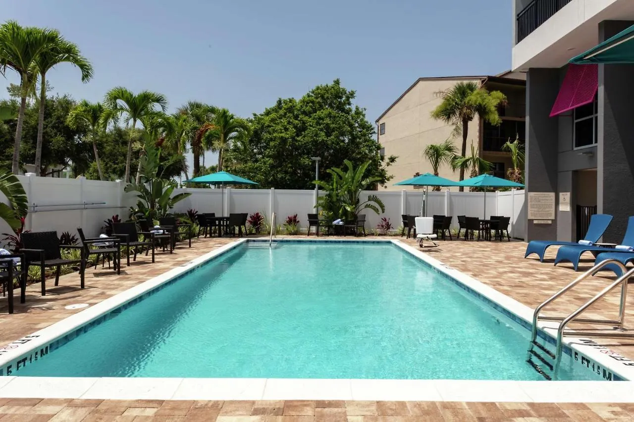 *** Hotel Hampton Inn Dunedin, Fl USA